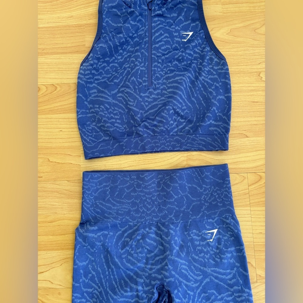 GymShark Adapt Animal Seamless Crop 1/2 Zip & Leggings Set Court Blue - Size XS - Picture 3 of 4